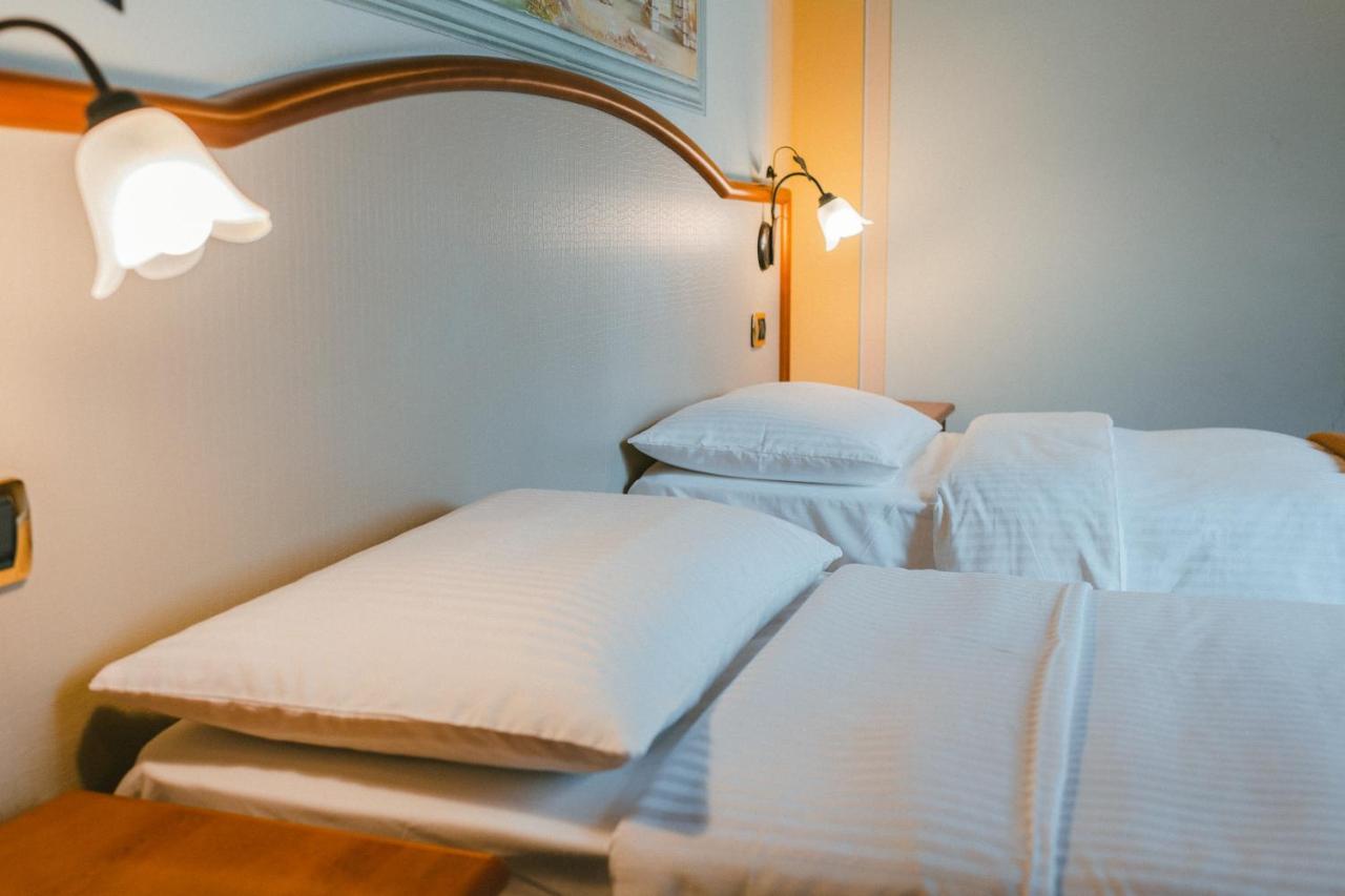 Bnb Dimora Dei Guelfi ルッカ エクステリア 写真