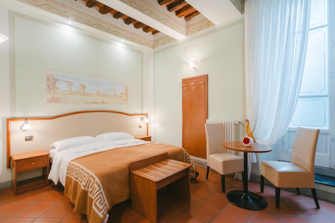 Bnb Dimora Dei Guelfi ルッカ エクステリア 写真